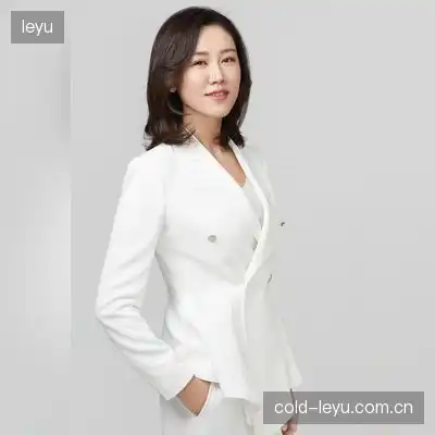 龙月秀